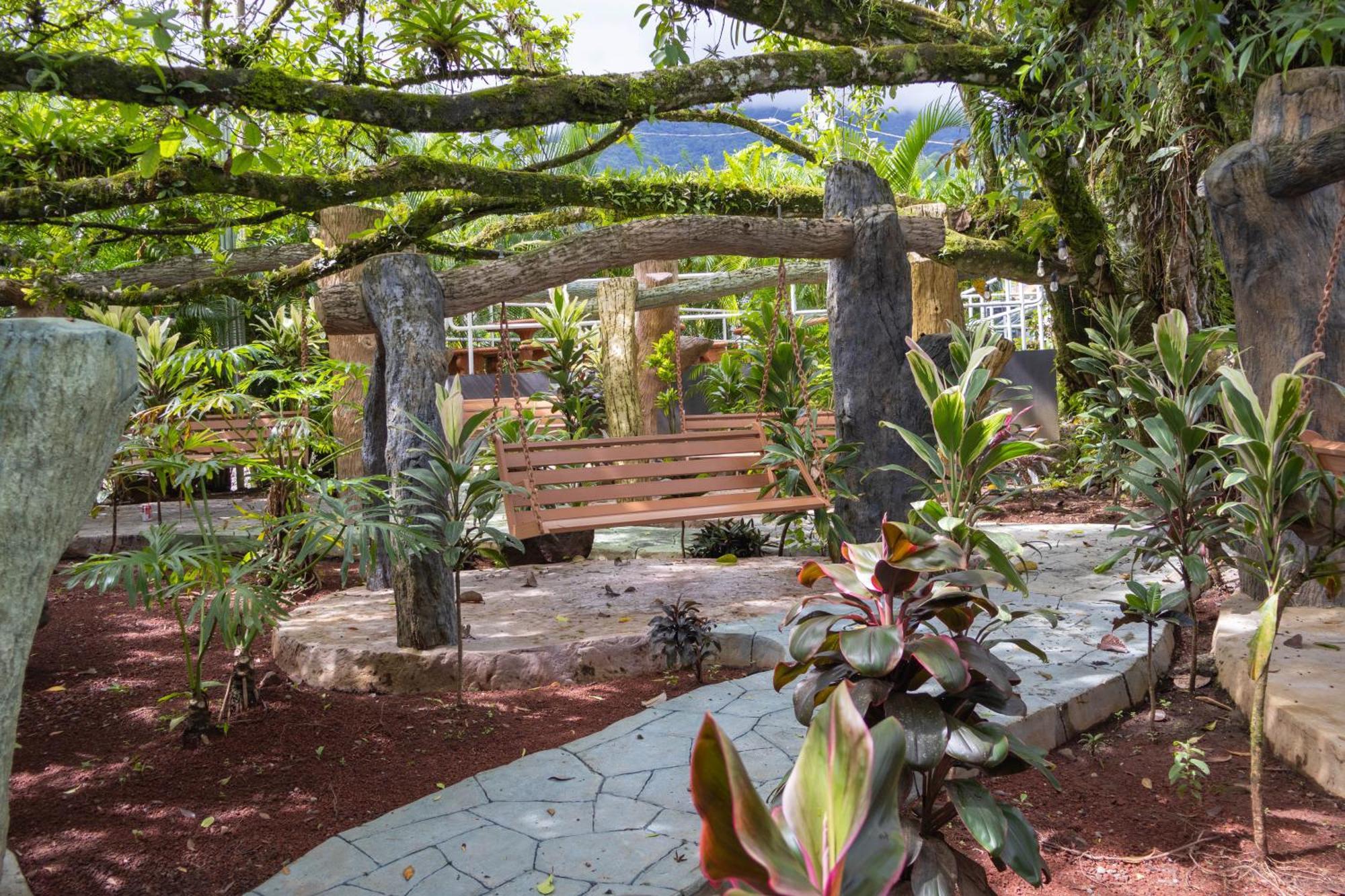Hotel Relax Termalitas - Thermal Water La Fortuna Luaran gambar
