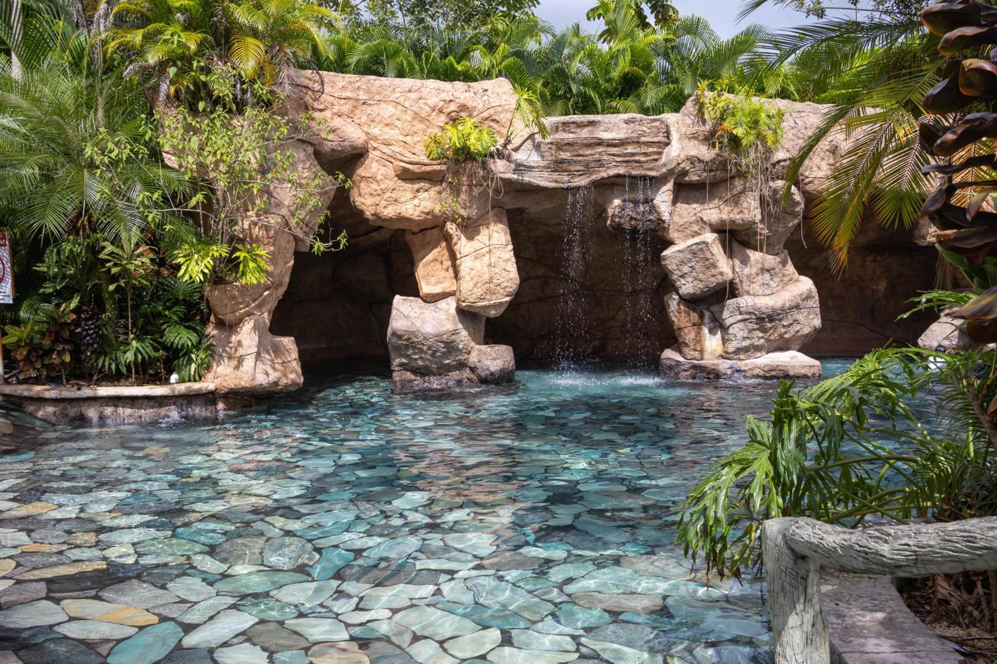 Hotel Relax Termalitas - Thermal Water La Fortuna Luaran gambar