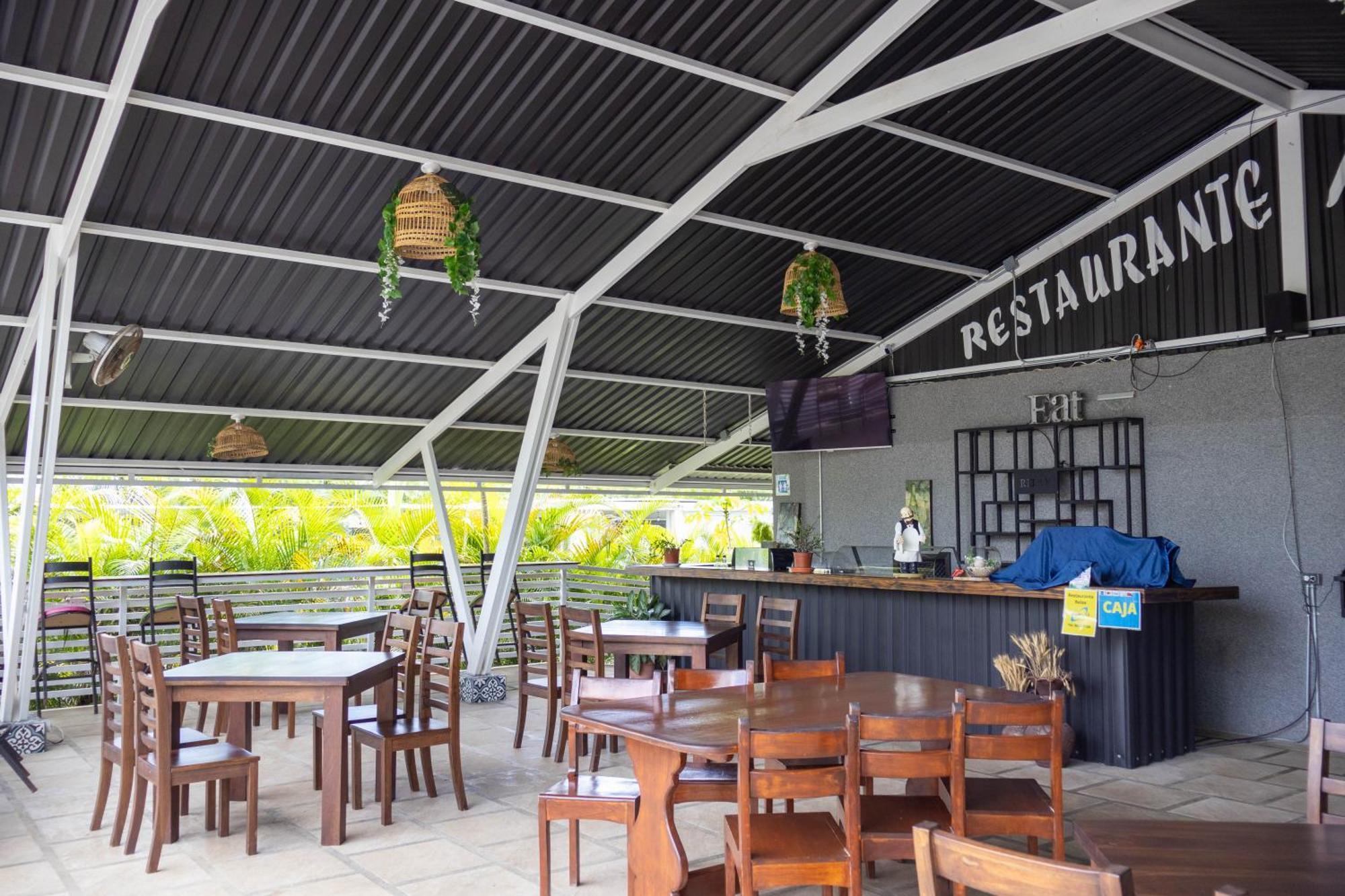 Hotel Relax Termalitas - Thermal Water La Fortuna Luaran gambar