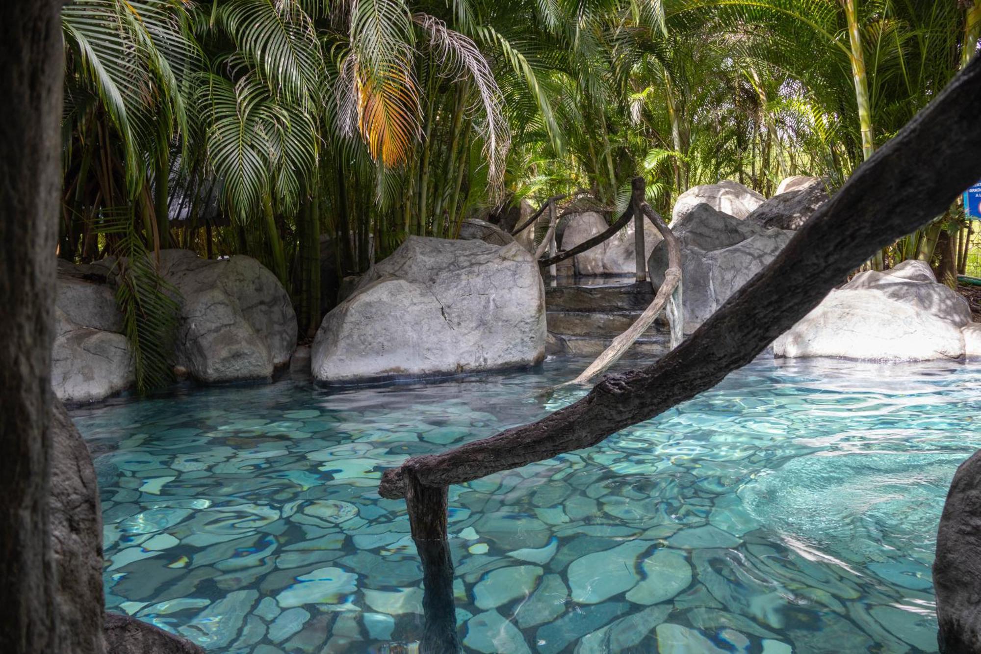 Hotel Relax Termalitas - Thermal Water La Fortuna Luaran gambar