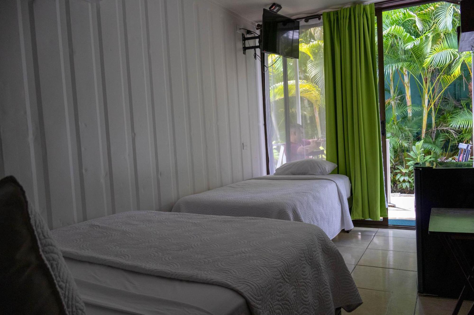 Hotel Relax Termalitas - Thermal Water La Fortuna Luaran gambar