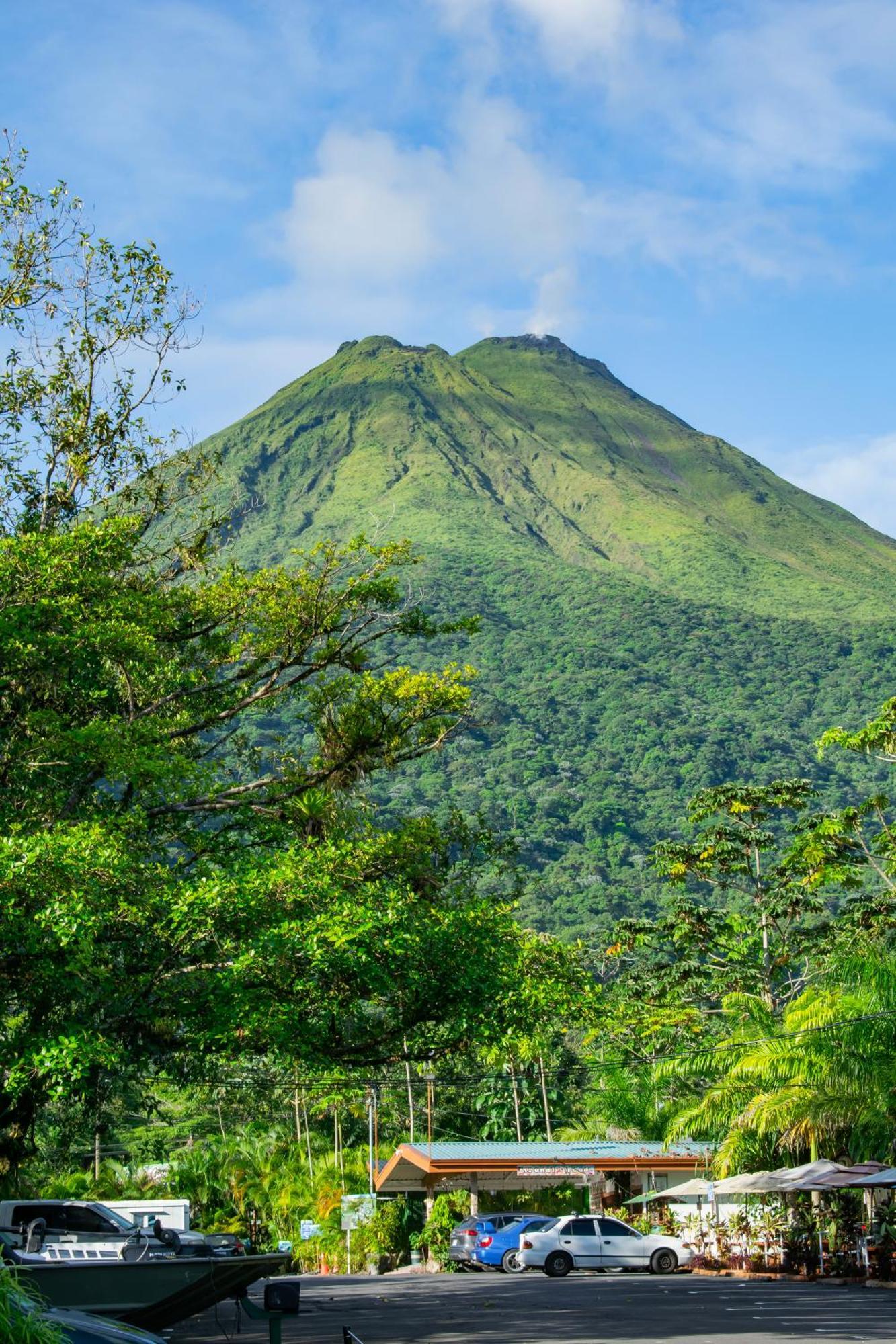 Hotel Relax Termalitas - Thermal Water La Fortuna Luaran gambar
